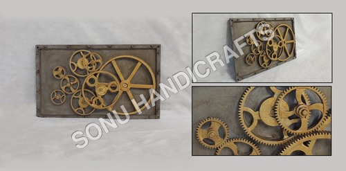 लोहे की दीवार कला