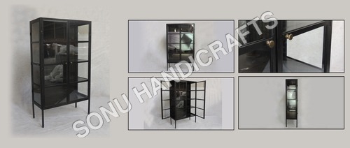 लोहे की छोटी कैबिनेट
