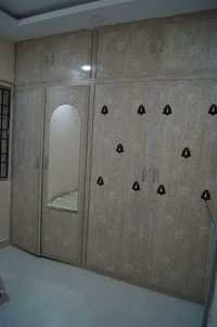 डिजाइनर लकड़ी के वार्डरोब