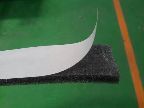 चिपकने वाला ईपीई