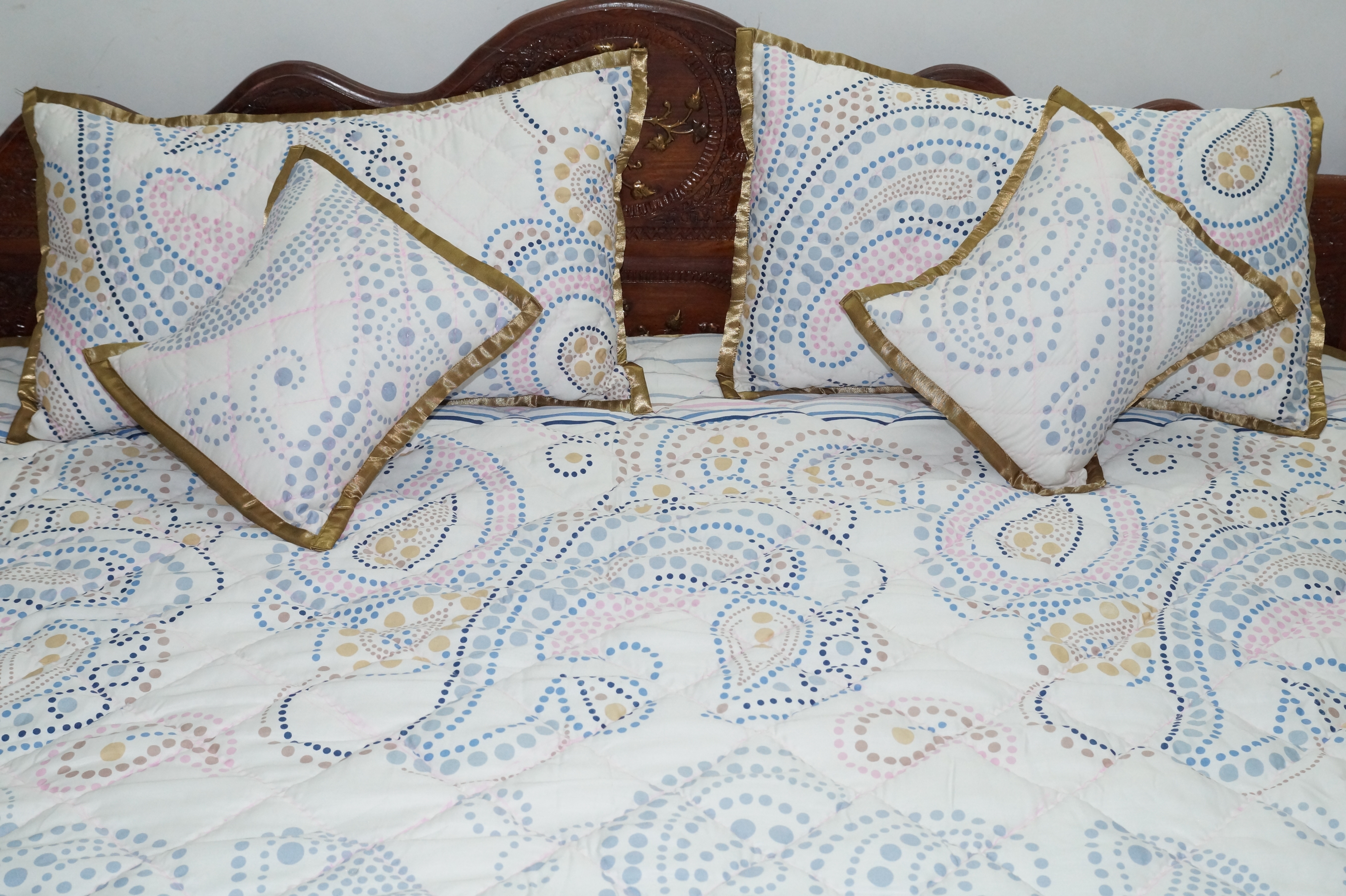 100% Cotton Printed Quilts