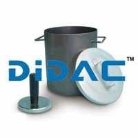 कवर के साथ कंटेनर