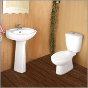 व्हाइट बाथरूम सुइट