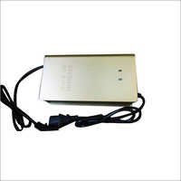 व्हाइट चार्जर और कन्वर्टर