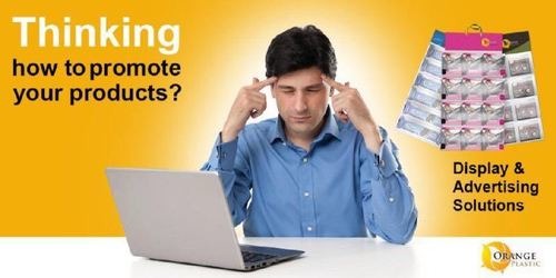 स्टाइलिश पाउच डिस्प्ले हैंगर