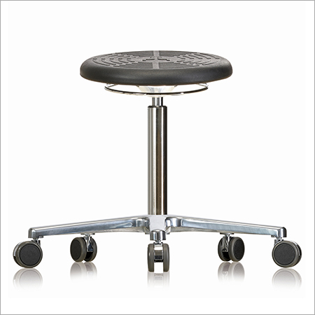 रिंग रिलीज़ के साथ स्टूल