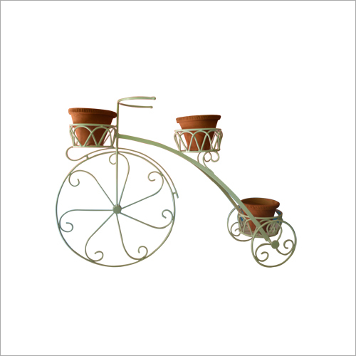 साइकिल के लिए फूलों का स्टैंड