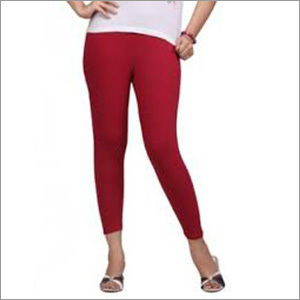 मैरून कैप्रि प्लेन