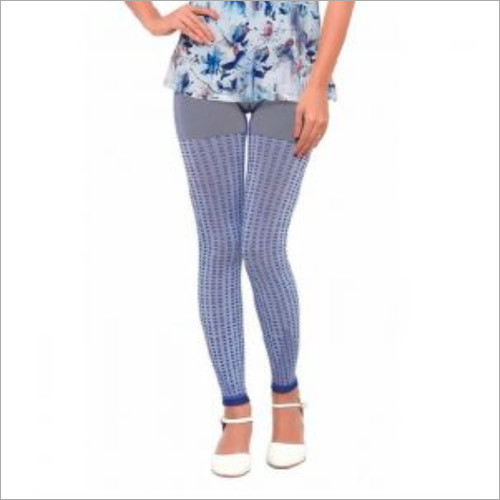 फिटेड लेगिंग्स पैंट्स