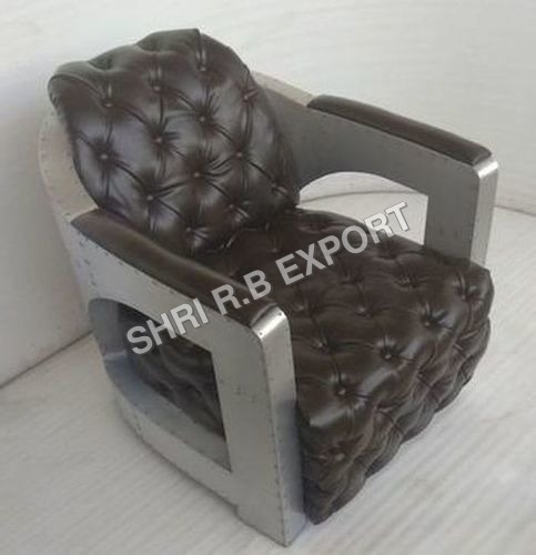 एविएटर बटन सोफा चेयर