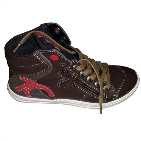 पुरुषों के हाई नेक जूते