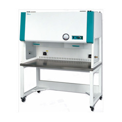 Laminar Air Flow (Vertical) Application: Hospital