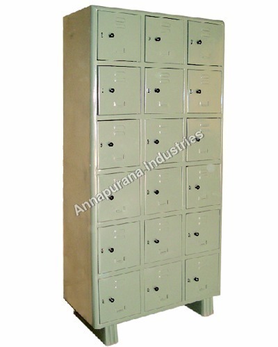 संचालित करने में आसान औद्योगिक वर्कमैन लॉकर