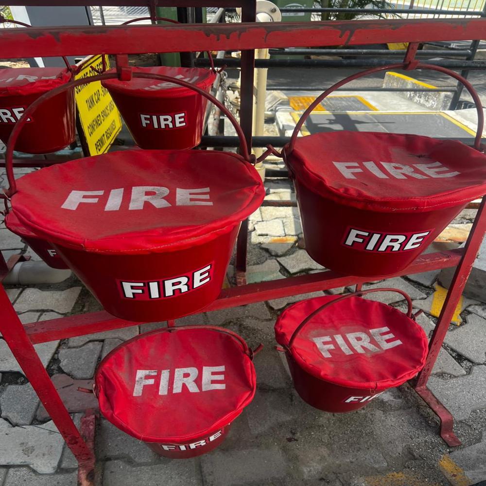 रेड वाटर टाइप फायर एक्सटिंगुइशर