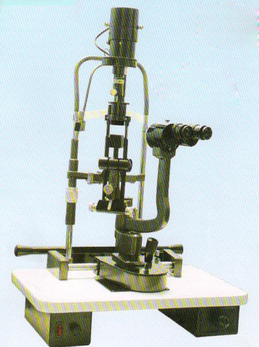 SLIT LAMP - Stainless Steel, 220-240 Volt, 15-50 Kilograms | Laboratory Equipment for Detailed Examination