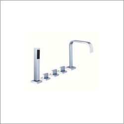 Bath Tub Mounted Faucet