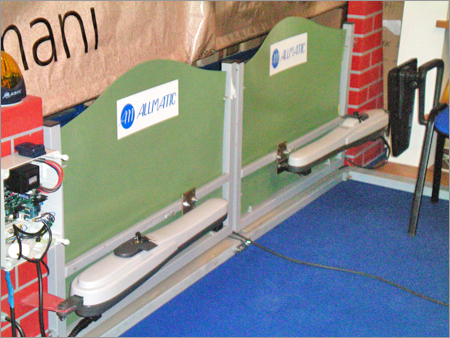 स्वचालित स्विंग गेट