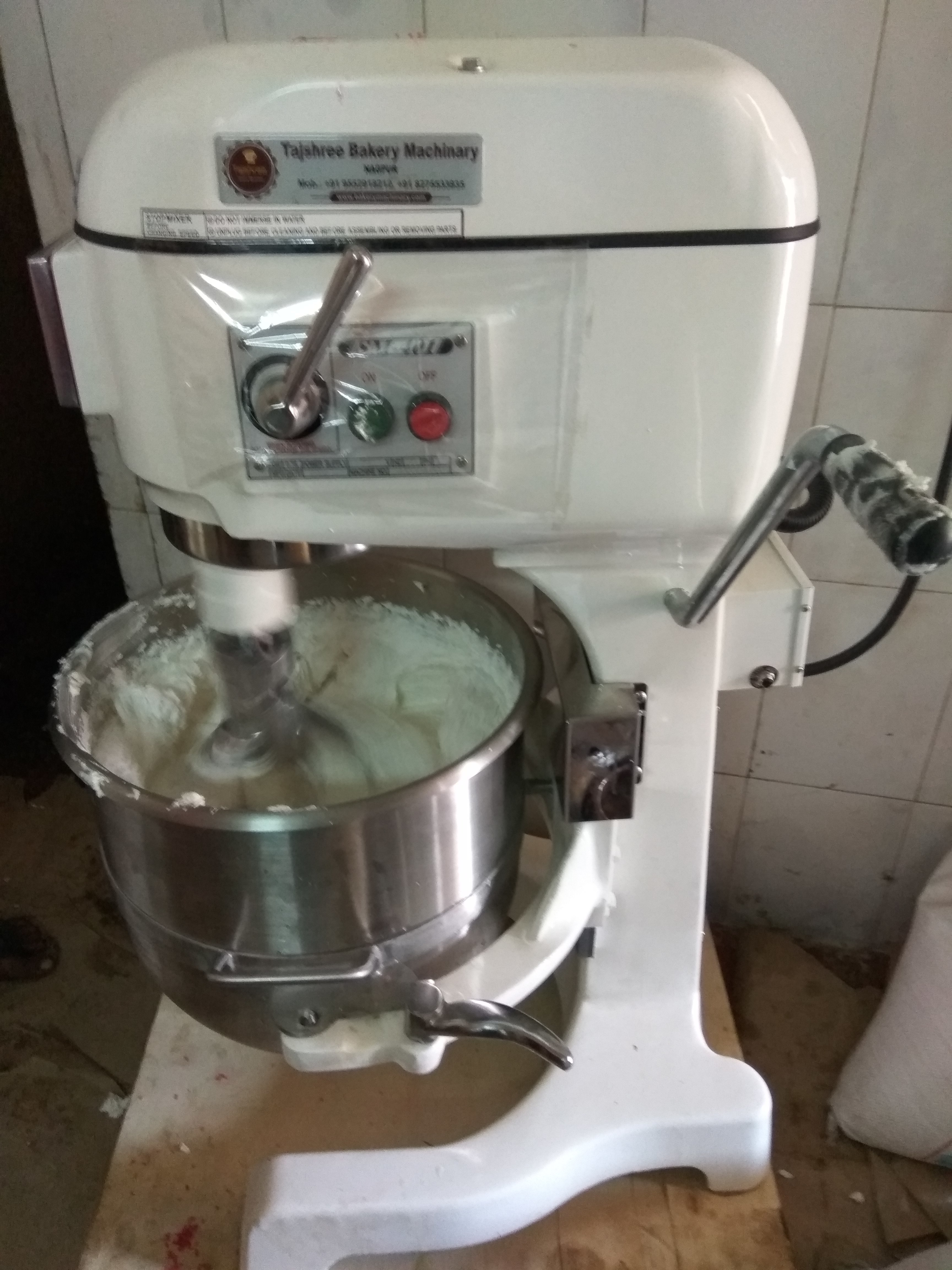 Planetary Mixer - Stainless Steel, 69x70x109 Cm, 40 Ltrs Capacity, 1.2 Kw Motor, 440v-50hz-3ph | Durable Build, Efficient Mixing, Less Power Use