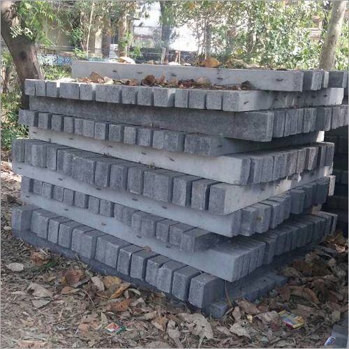 बाड़ लगाने के खंभे