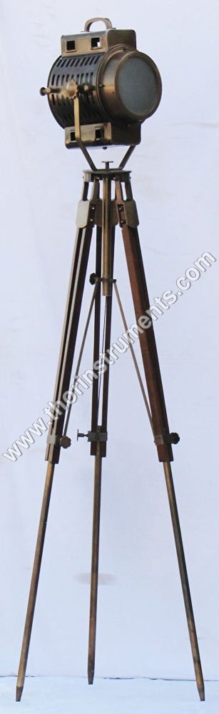 ट्राइपॉड स्टैंड के साथ नॉटिकल हॉलीवुड स्पॉट लाइट सर्चलाइट स्टूडियो फ्लोर लैंप