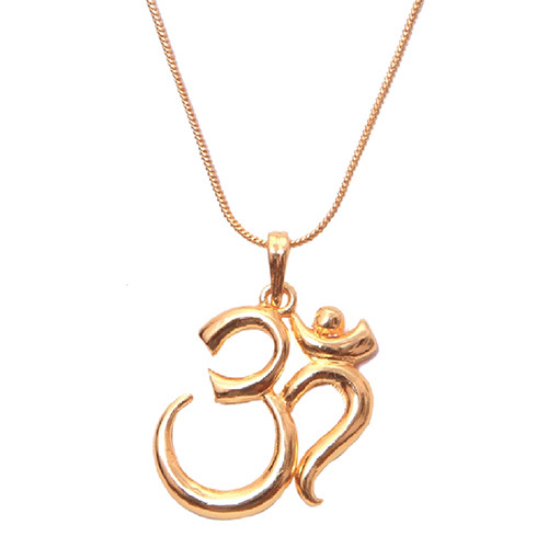 ओम शेप गोल्डन पेंडेंट