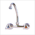 Wall Mounted Sink Mixer With Swivel Pipe Spourt