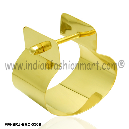 स्पार्कप्लग एंड्सविल - रिस्ट कफ साइज़: चौड़ाई-51 Mm