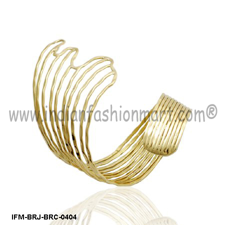 विंग्स ऑफ़ फ़ेलिसिटी - ब्रास कफ साइज़: चौड़ाई-100 Mm