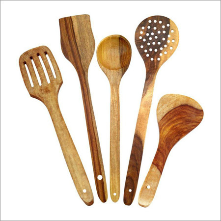 लकड़ी के रसोई के बर्तन