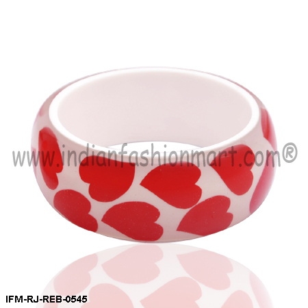 रोमांटिक लव-रेज़िन बैंगल जेंडर: महिलाएं