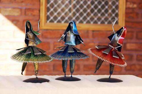 Dancing Ladies Decoration Item