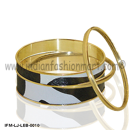 Grand Bovine  - Leather Bangle Set Gender: Women