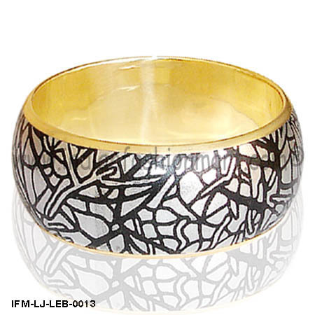 Rhumba Trance -Leather Bangle Gender: Women