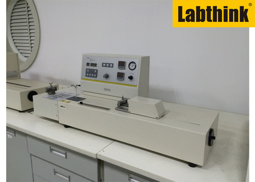 चिपकने वालों के लिए छीलने की शक्ति परीक्षण उपकरण