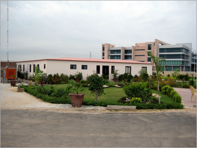 पूर्वनिर्मित वाणिज्यिक भवन संरचनाएं