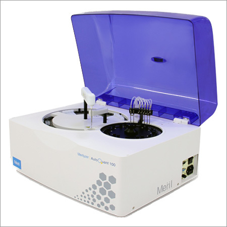 पूर्णतः स्वचालित बायोकैमिस्ट्री एनालाइज़र