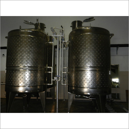 टैंक हॉल