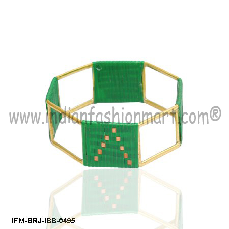 कोरीबैंटिक ब्रैगडोसियो - ब्रास बैंगल लिंग: महिलाएं