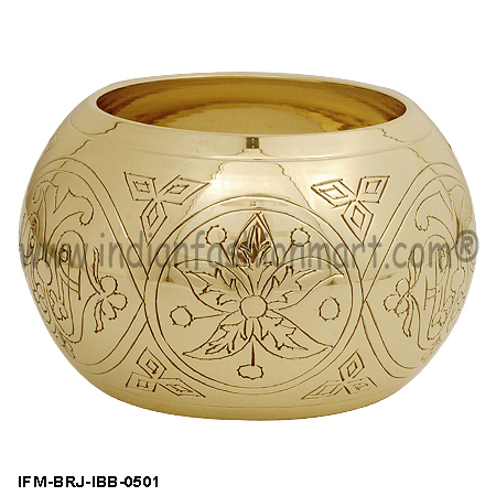 Livia Grandeur  - Brass Bangle Gender: Women