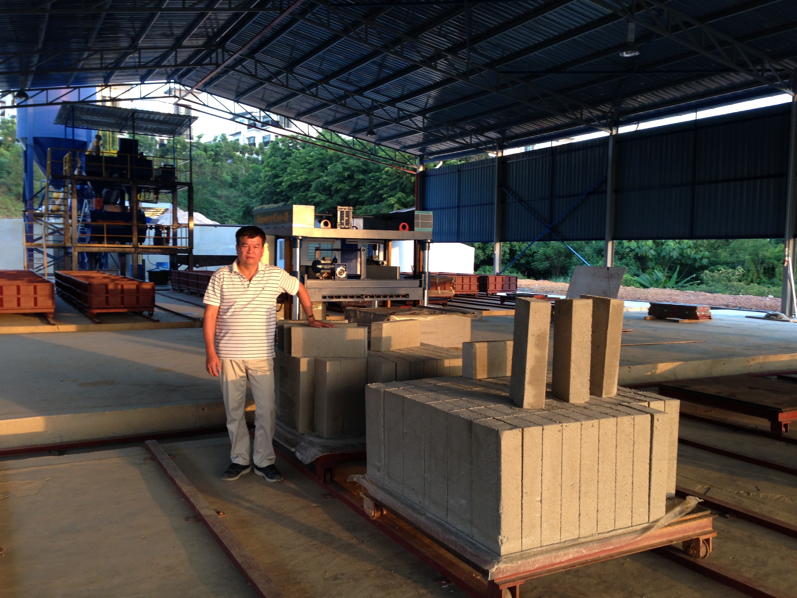 Blue Mastercut Machine