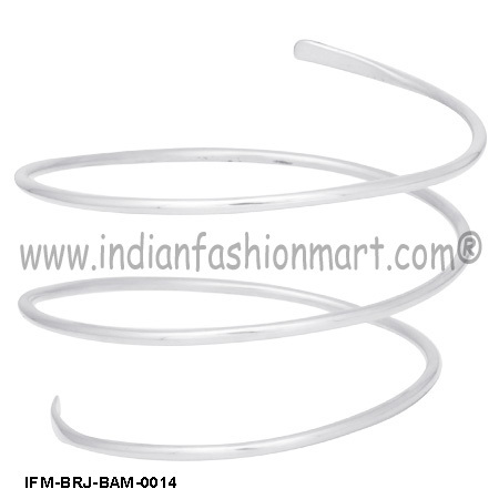 Brachium Passion - Brass Armlet Gender: Women