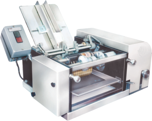 Semi Automatic Wet Glue Labelling Machine - Automatic Grade: Semi-Automatic