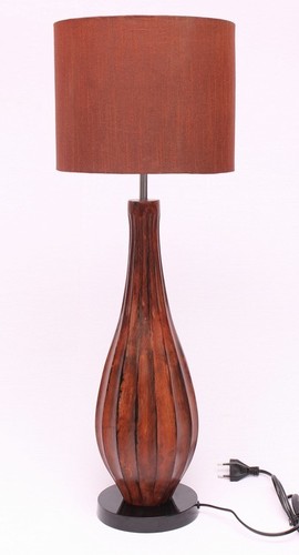 रस्ट टैपर बेडसाइड टेबल लैंप