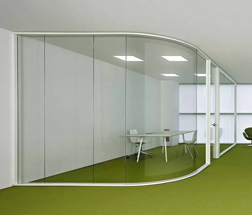 Curved glazing