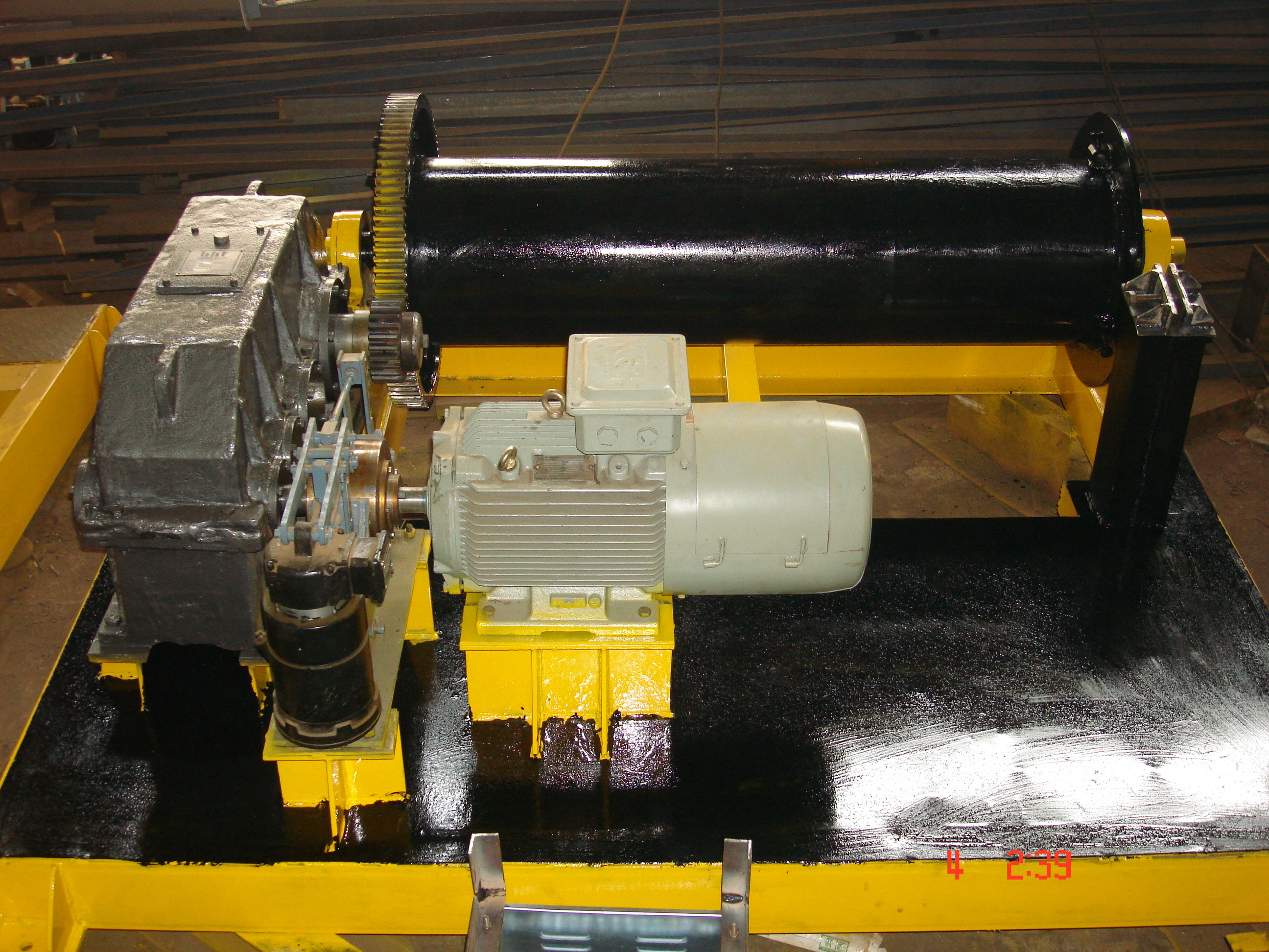 Heavy Duty Winch Machine - Ambient Temperature: 45 Celsius (Oc)