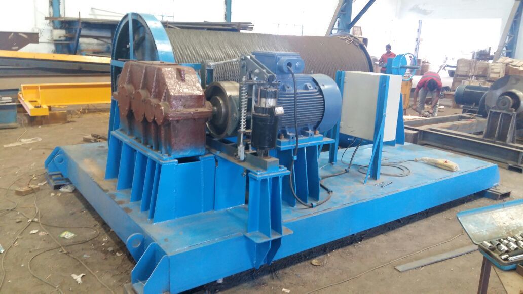 Heavy Duty Winch Machine - Ambient Temperature: 45 Celsius (Oc)