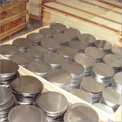 स्टेनलेस स्टील के घेरे