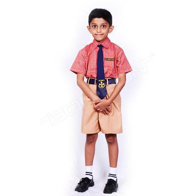 स्कूल यूनिफॉर्म शर्ट