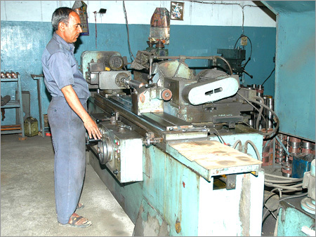 सिलेंड्रिकल ग्राइंडर