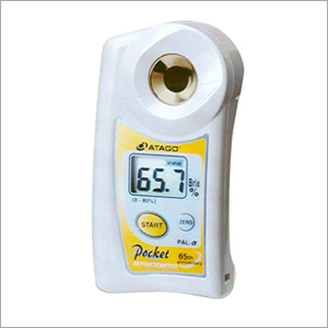 Digital Refractometer - Plastic, 0.5-1 kg | White, Lab Usage, Precision Measurement Device